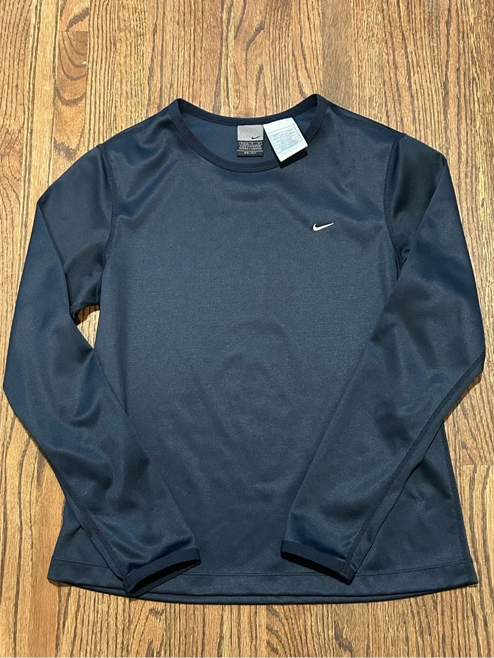 Nike Dri-FIT Long Sleeve Athletic Top Navy Blue Embroidered Swoosh Medium